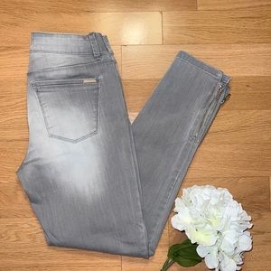 White House Black Market Skimmer Denim Size 4